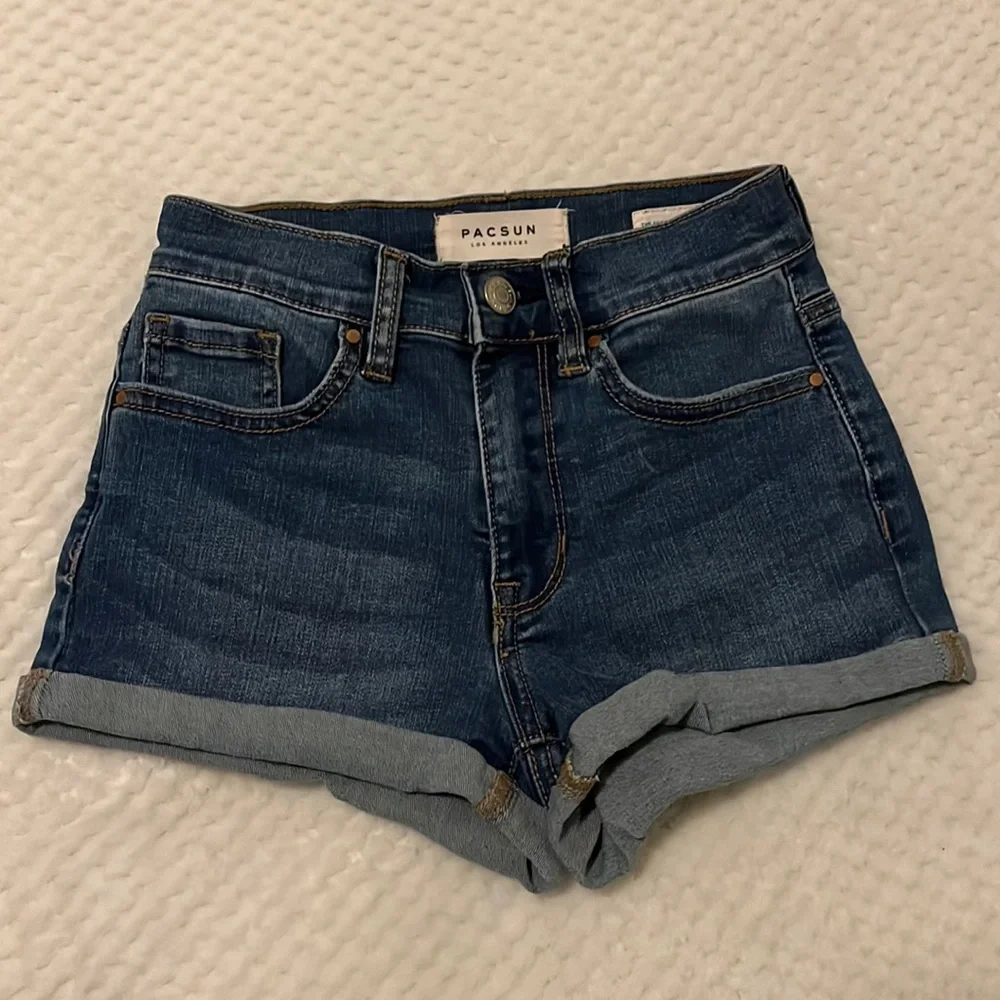 PacSun The Shortie Denim Shorts